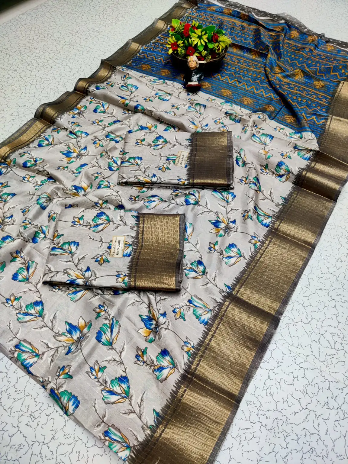 Tulip Floral Creeper Print Zari Semi Silk Saree
